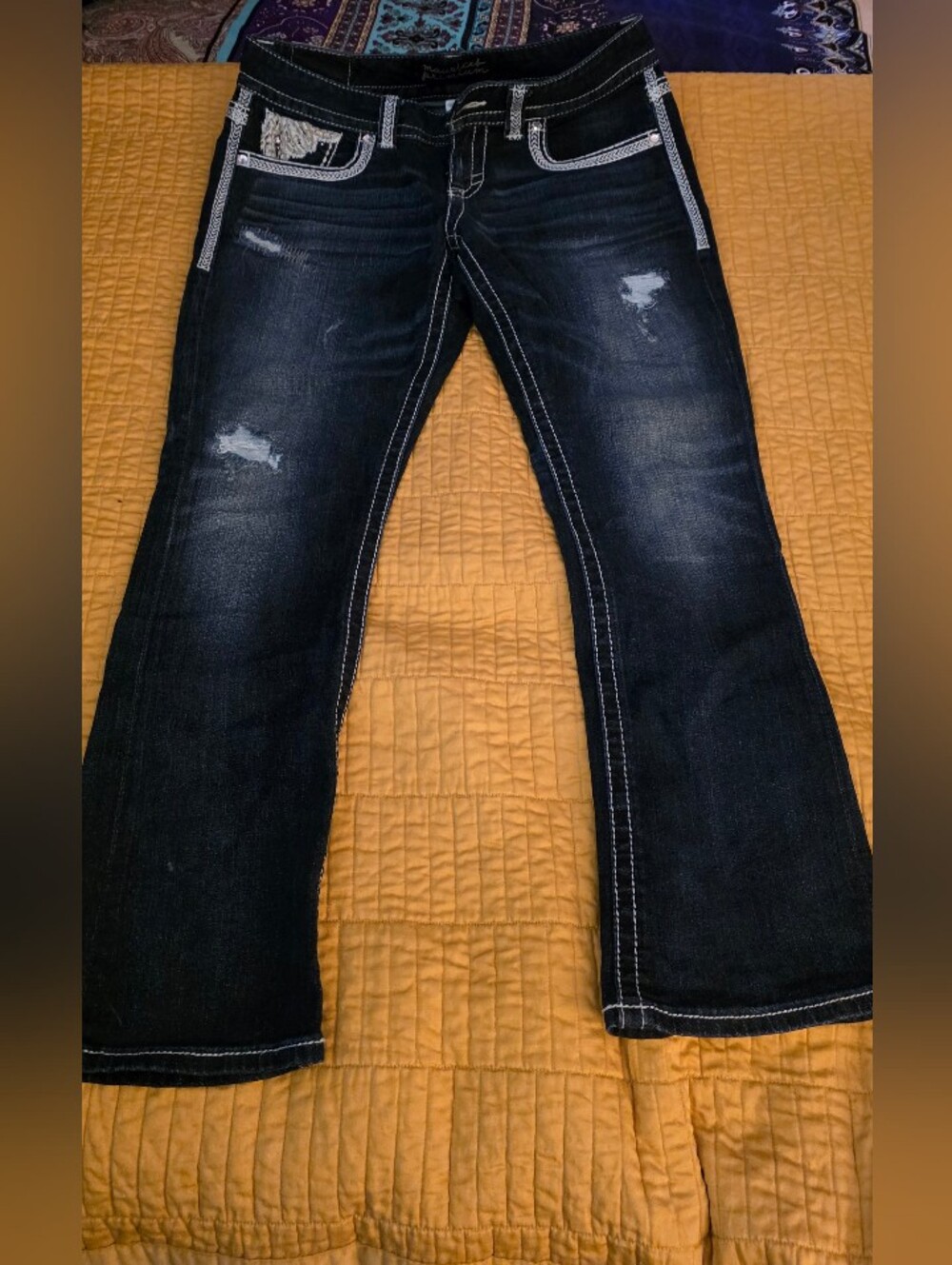Maurices Womens Dark Wash Distressed Jeans, Contrast Stitching Size 11/12 Short